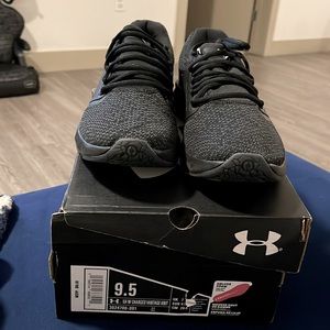 UA W Charged Vantage Knit